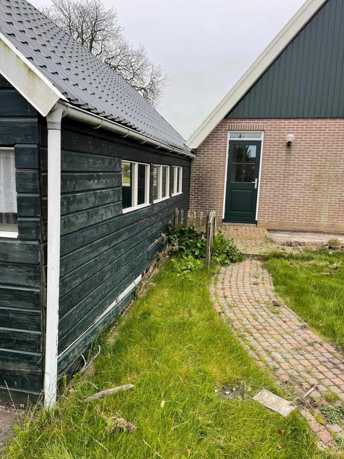 Tuinschuur in Spierdijk voor de renovatie